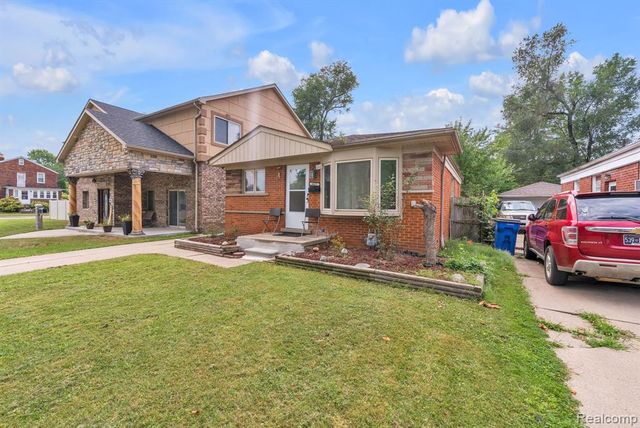 6625 N Beech Daly Road, Dearborn Heights, MI 48127