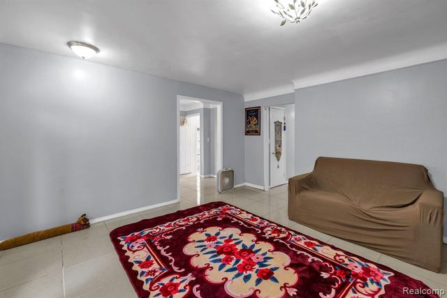6625 N Beech Daly Road, Dearborn Heights, MI 48127