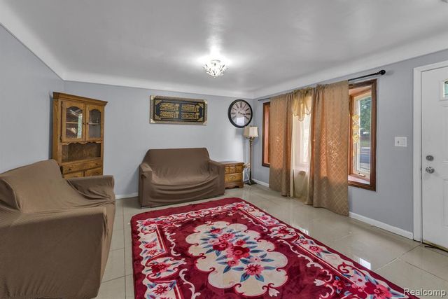 6625 N Beech Daly Road, Dearborn Heights, MI 48127