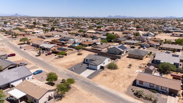 9325 W ONEIDA Drive, Arizona City, AZ 85123