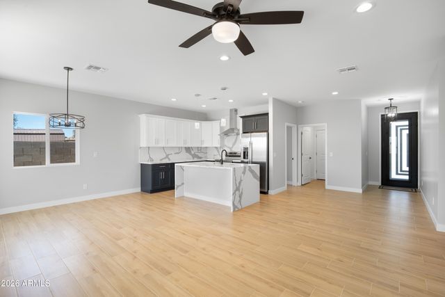 9325 W ONEIDA Drive, Arizona City, AZ 85123