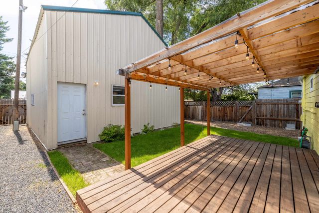 806 E North Ave, Spokane, WA 99207