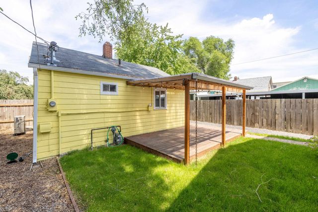 806 E North Ave, Spokane, WA 99207