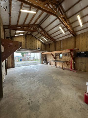 806 E North Ave, Spokane, WA 99207