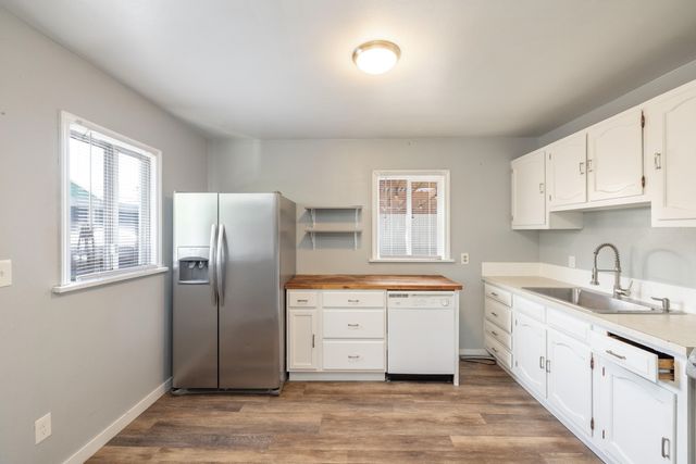 806 E North Ave, Spokane, WA 99207