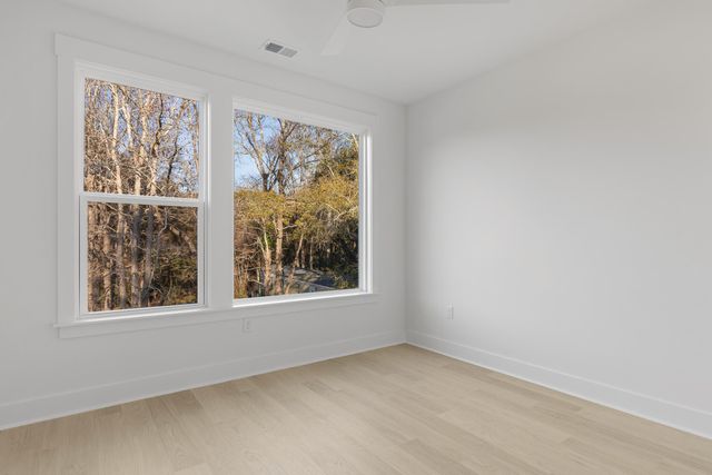 1340 Lucinda Street, Mount Pleasant, SC 29466