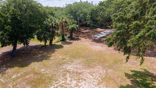 1810, 1814 CEMETERY ROAD, Holiday, FL 34691