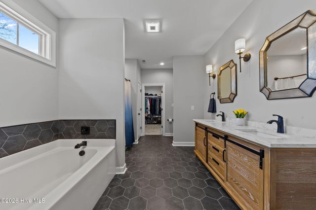 30220 W Lake Drive, Wagram, NC 28396