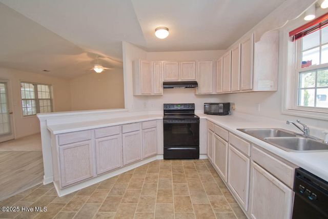 148 Byrum Run, Hubert, NC 28539