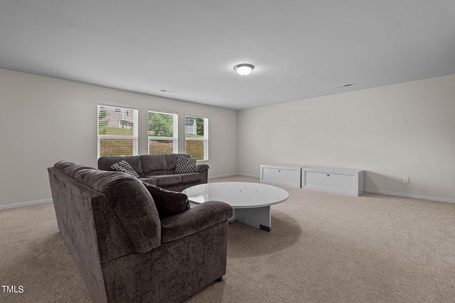 16 Summerwood Lane, Lillington, NC 27546