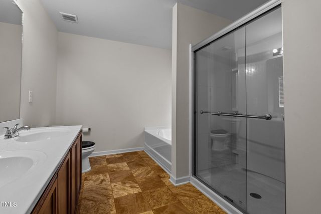 16 Summerwood Lane, Lillington, NC 27546