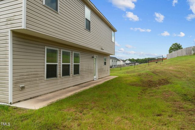 16 Summerwood Lane, Lillington, NC 27546