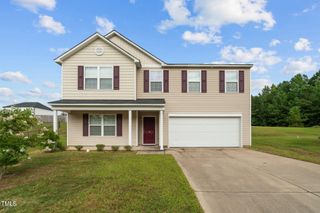 16 Summerwood Lane, Lillington, NC 27546