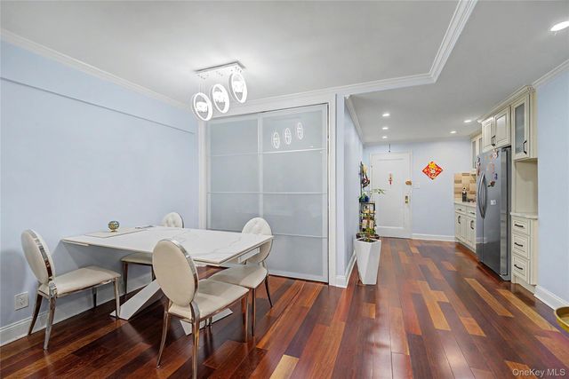141-09 28th Ave 1A, Flushing, NY 11354