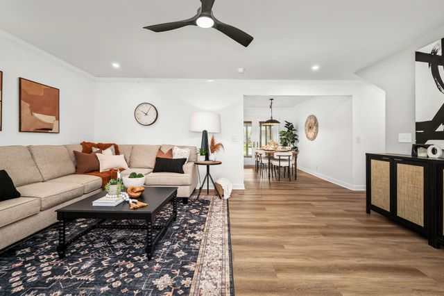 112 Fox Ridge Dr, Murfreesboro, TN 37128