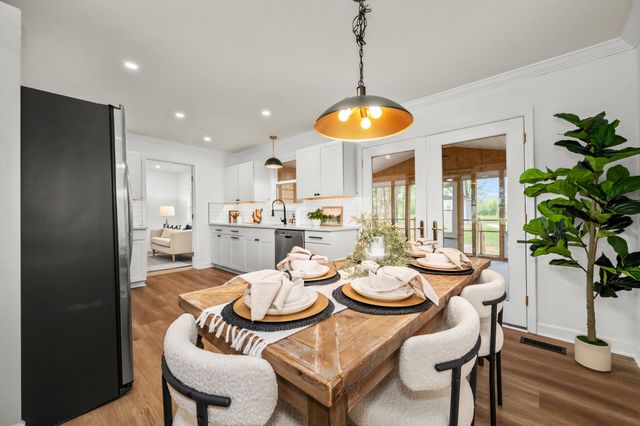 112 Fox Ridge Dr, Murfreesboro, TN 37128