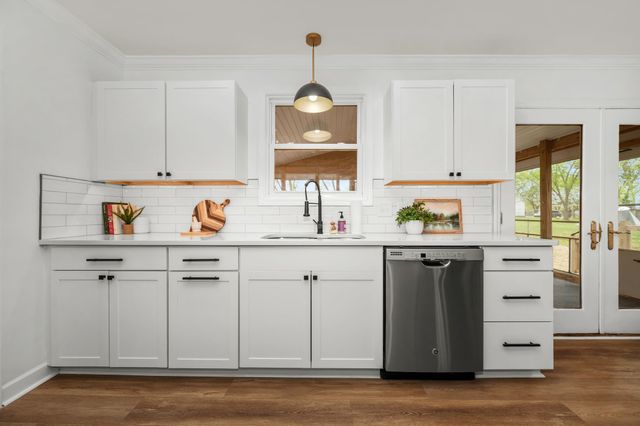 112 Fox Ridge Dr, Murfreesboro, TN 37128