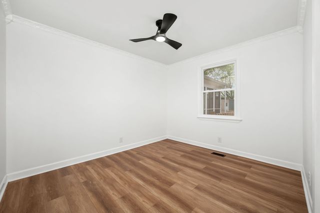 112 Fox Ridge Dr, Murfreesboro, TN 37128