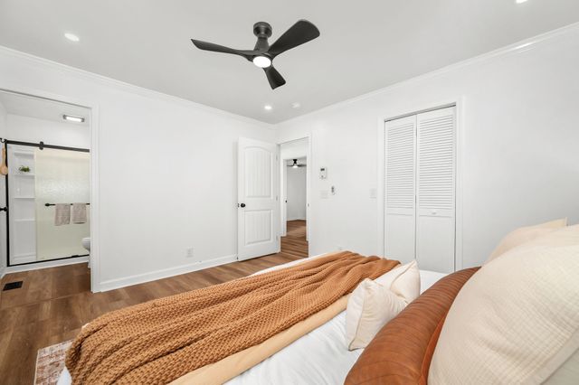 112 Fox Ridge Dr, Murfreesboro, TN 37128