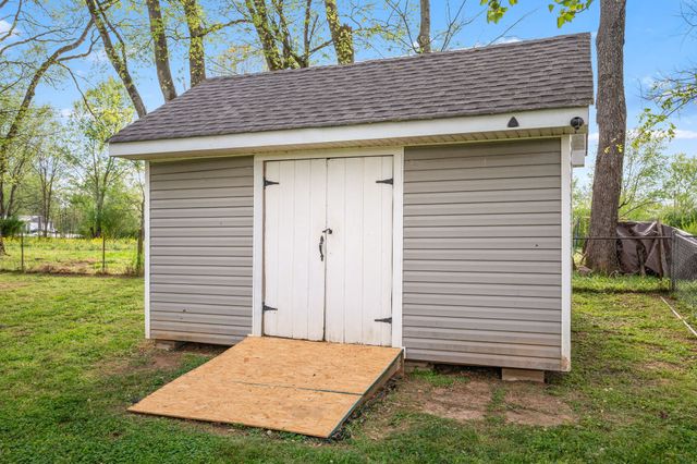 112 Fox Ridge Dr, Murfreesboro, TN 37128