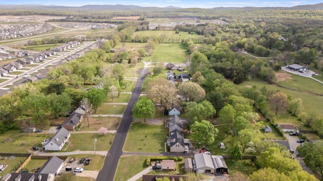 112 Fox Ridge Dr, Murfreesboro, TN 37128