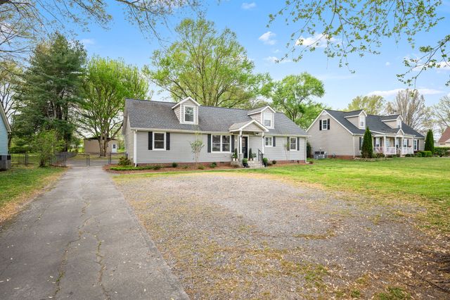 112 Fox Ridge Dr, Murfreesboro, TN 37128