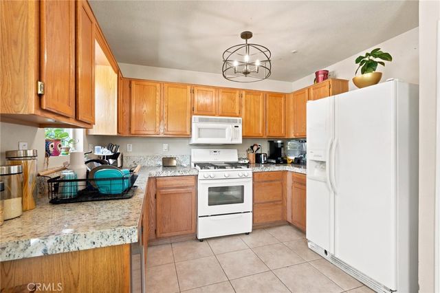 7517 Eucalyptus Drive, Highland, CA 92346