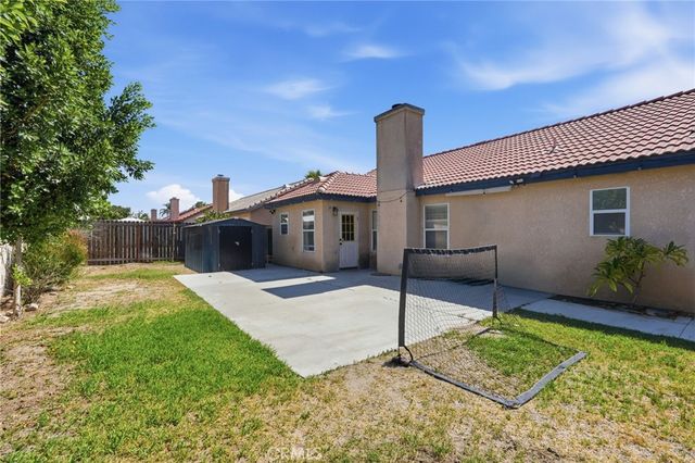 7517 Eucalyptus Drive, Highland, CA 92346