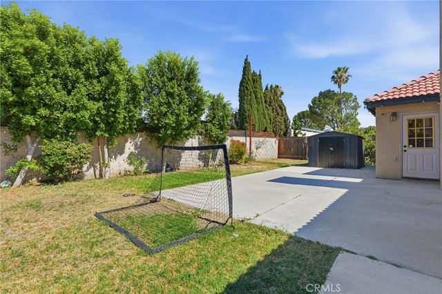 7517 Eucalyptus Drive, Highland, CA 92346