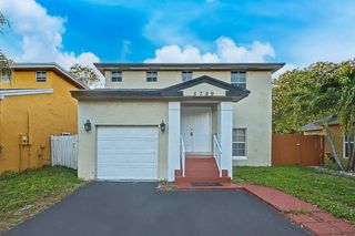 5789 Woodland Point Drive, Tamarac, FL 33319