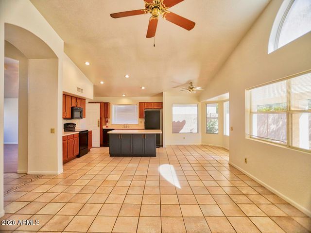 1217 E SANDCASTLE Court, Gilbert, AZ 85234