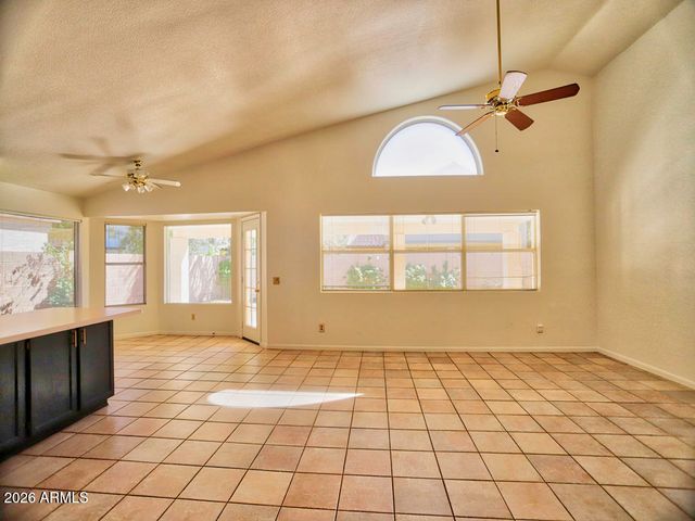1217 E SANDCASTLE Court, Gilbert, AZ 85234