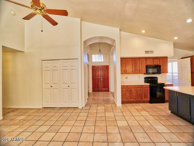 1217 E SANDCASTLE Court, Gilbert, AZ 85234