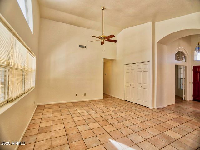 1217 E SANDCASTLE Court, Gilbert, AZ 85234