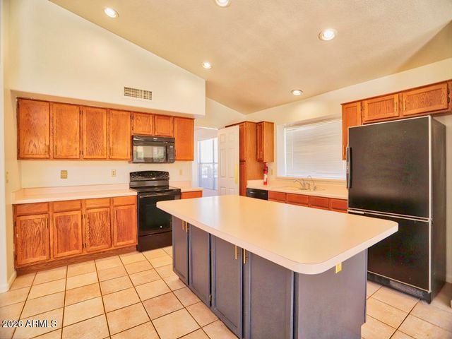 1217 E SANDCASTLE Court, Gilbert, AZ 85234