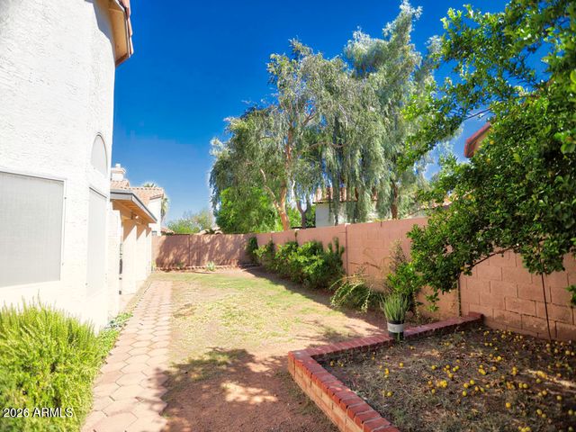 1217 E SANDCASTLE Court, Gilbert, AZ 85234