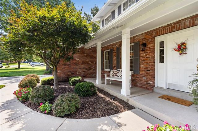 1131 Black Forest Drive, St Charles, MO 63301