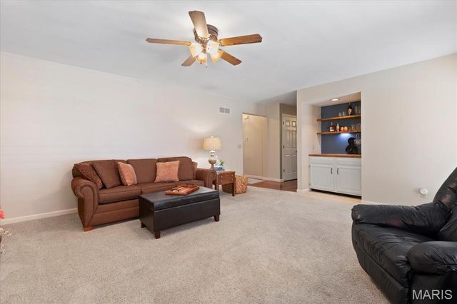 1131 Black Forest Drive, St Charles, MO 63301