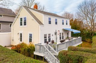 134 Hampton Circle, Hull, MA 02045