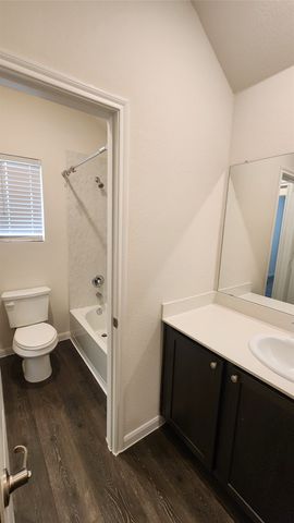 3904 Oak Creek Circle, Denison, TX 75020