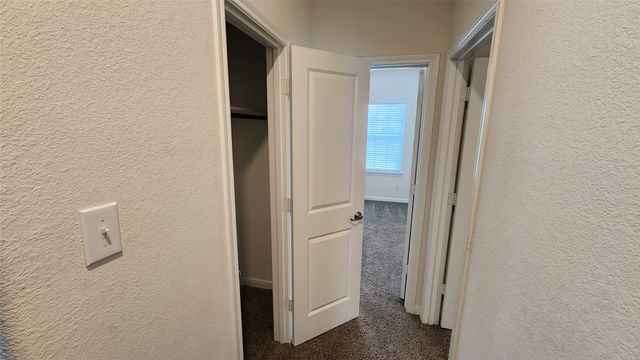 3904 Oak Creek Circle, Denison, TX 75020
