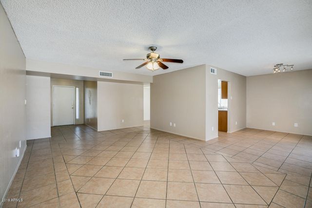 10640 N 66th Avenue, Glendale, AZ 85304