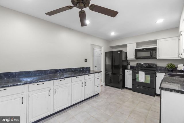 839 CHANTER DR, Westminster, MD 21157