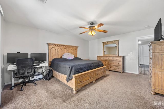 11904 Darlington Avenue, Bakersfield, CA 93312