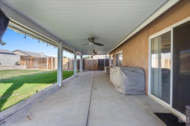 11904 Darlington Avenue, Bakersfield, CA 93312