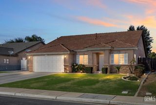 11904 Darlington Avenue, Bakersfield, CA 93312