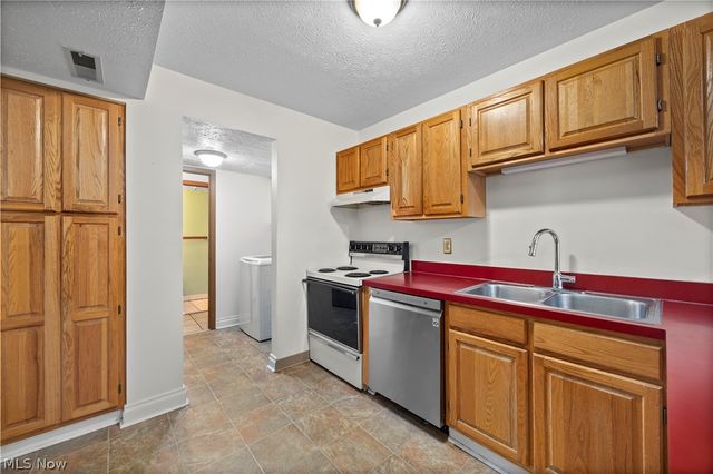 30017 Center Ridge Road F, Westlake, OH 44145