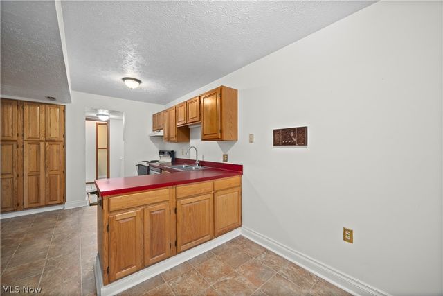 30017 Center Ridge Road F, Westlake, OH 44145