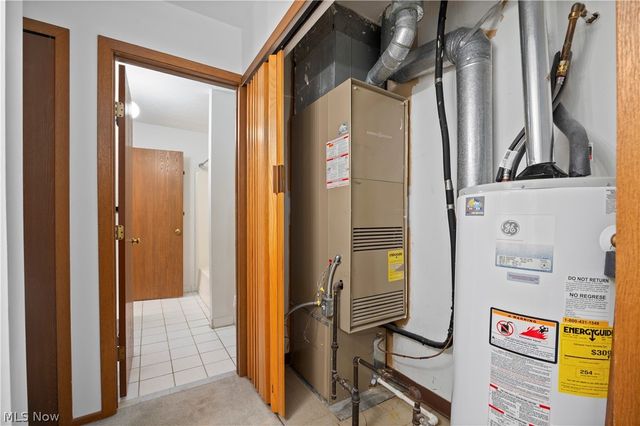 30017 Center Ridge Road F, Westlake, OH 44145