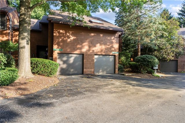 30017 Center Ridge Road F, Westlake, OH 44145